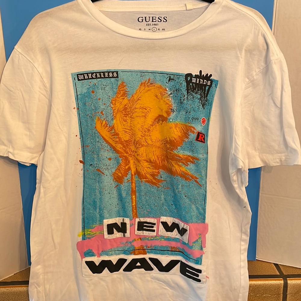 SOLD Guess shirt